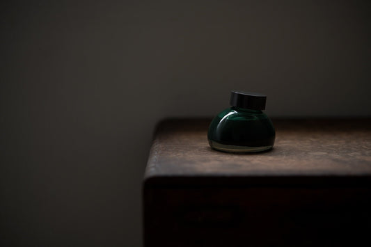 百年先の誰かもきっと、[br/pc]「インクびん」の愛おしさにほほえむ[br/pc]第一回